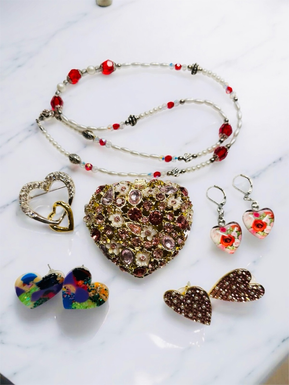 Elegant Heart-Shaped Crystal Trinket Box/Multi-Piece Jewelry Set in Pink and Red